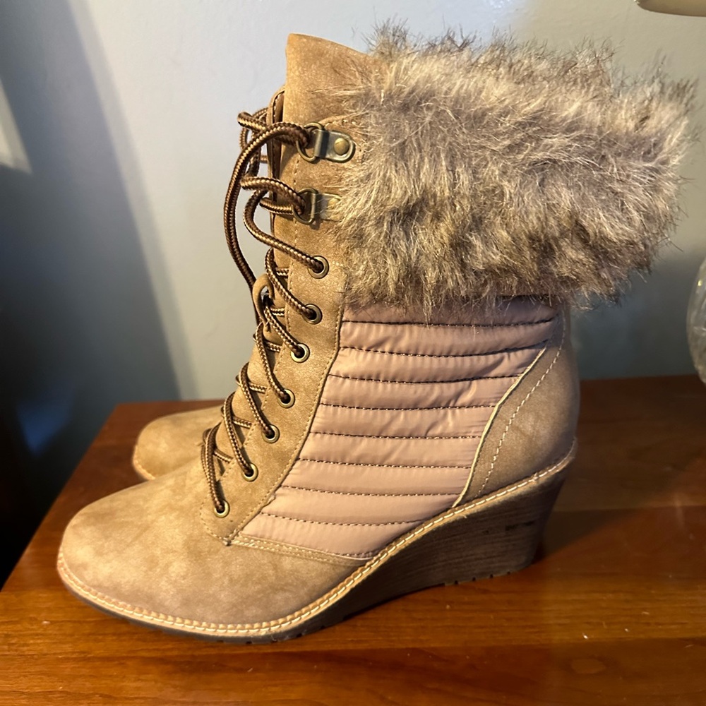Zigi Soho Taupe Faux Fur Booties. Never worn